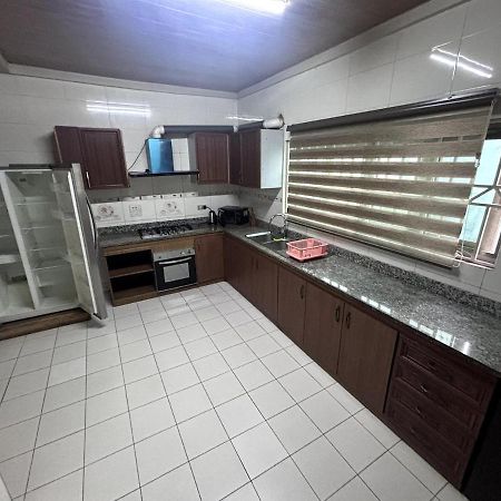 Takako Court Luxury Houses & Apartments, East Legon Accra Kültér fotó