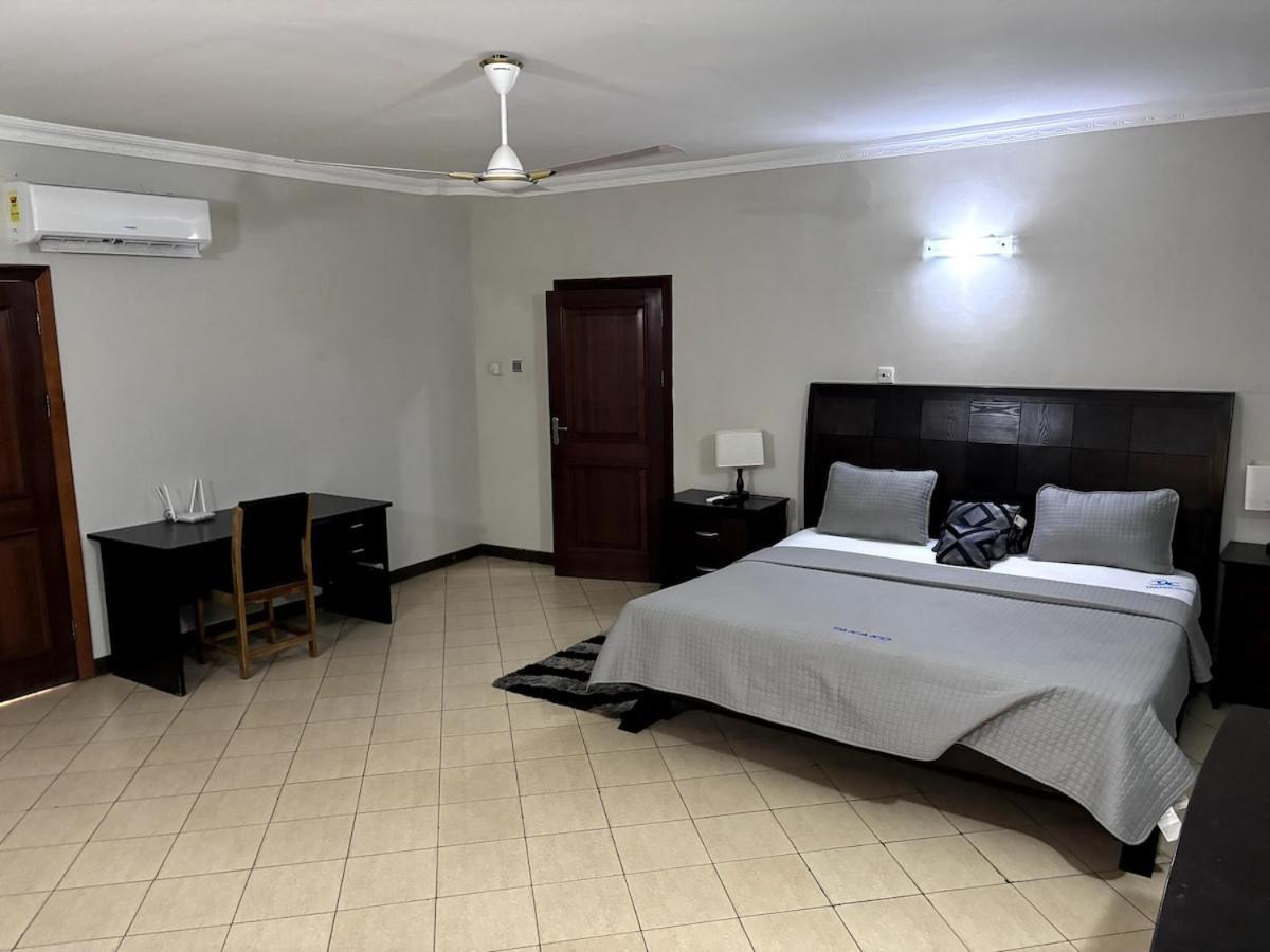 Takako Court Luxury Houses & Apartments, East Legon Accra Kültér fotó