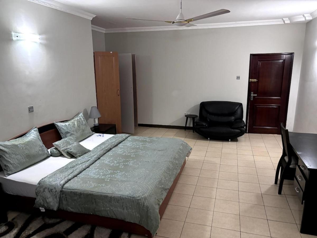 Takako Court Luxury Houses & Apartments, East Legon Accra Kültér fotó
